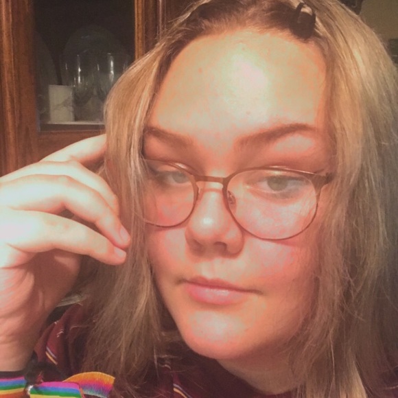 Meet your Posher, Lily - Picture 8 of 8